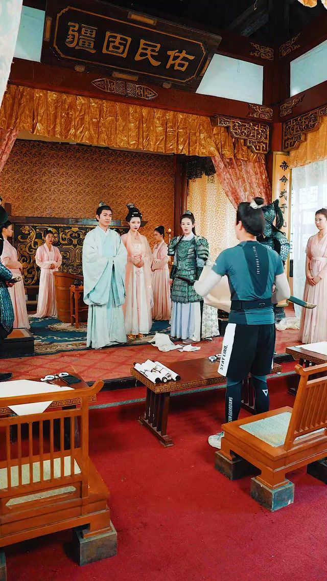 女王的极品画师 第1-20集